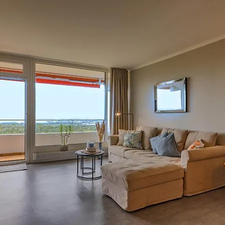 View - Strandnahe Mit Atemberaubenden Blick Von Luebeck Bis Zur Ostsee *